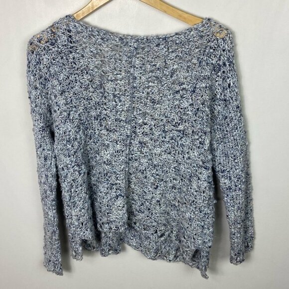 Free People Crochet Knit Boho Sweater Oversized Blue Grey Size XS Scoop Neck Top - Picture 12 of 12